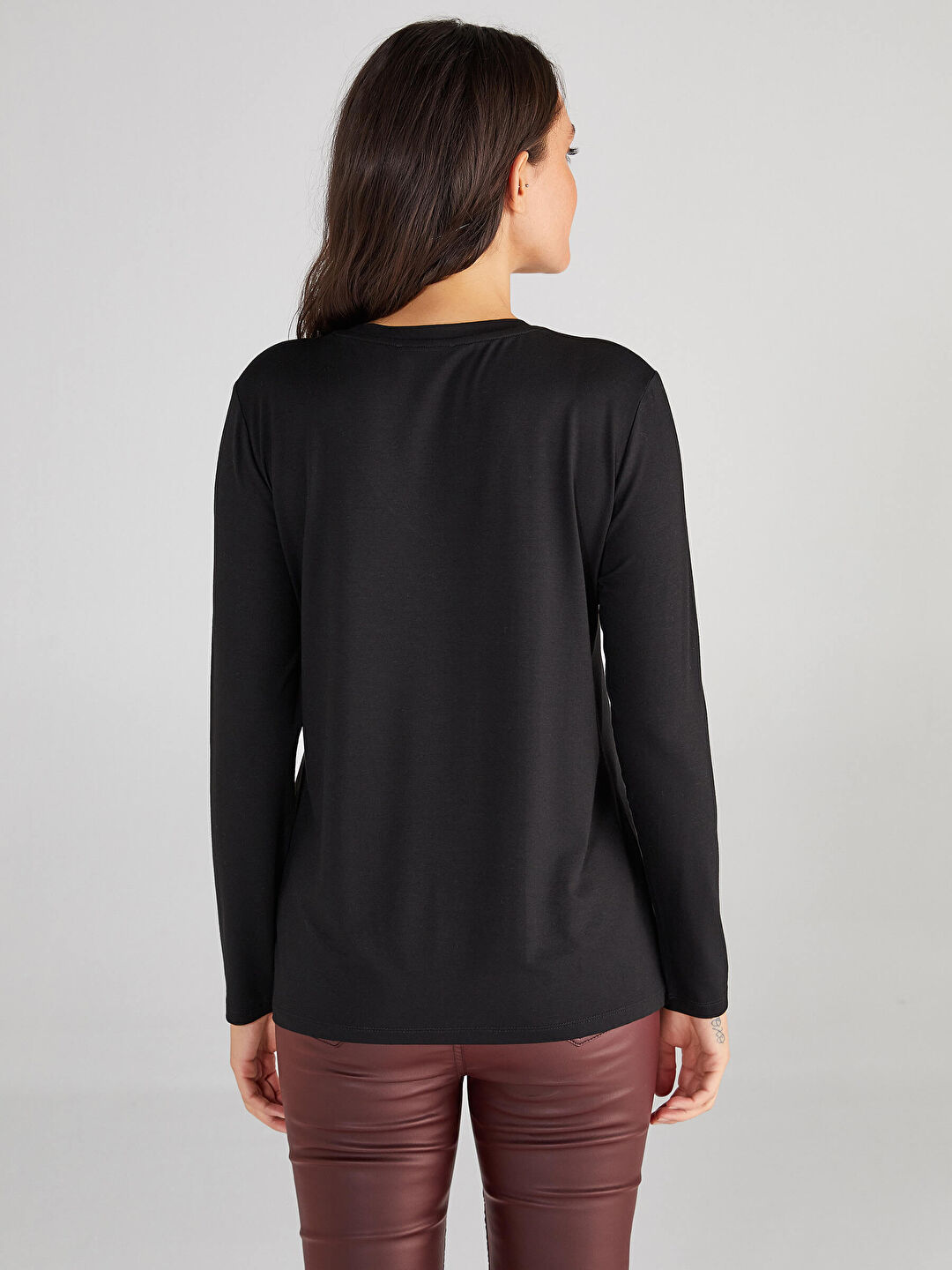 V Yaka Uzun Kol T-Shirt B00012