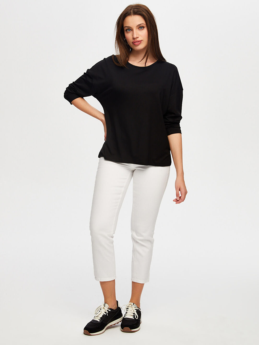 Yuvarlak Yaka Uzun Kol T-Shirt B00019-1