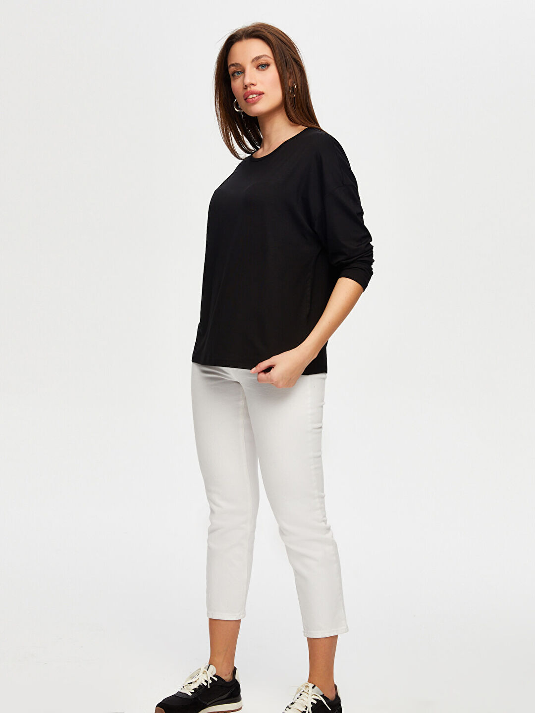 Yuvarlak Yaka Uzun Kol T-Shirt B00019-1