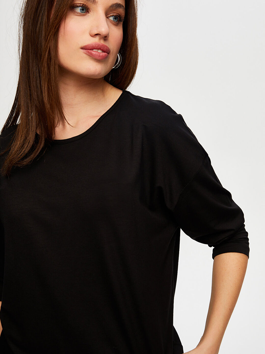 Yuvarlak Yaka Uzun Kol T-Shirt B00019-1