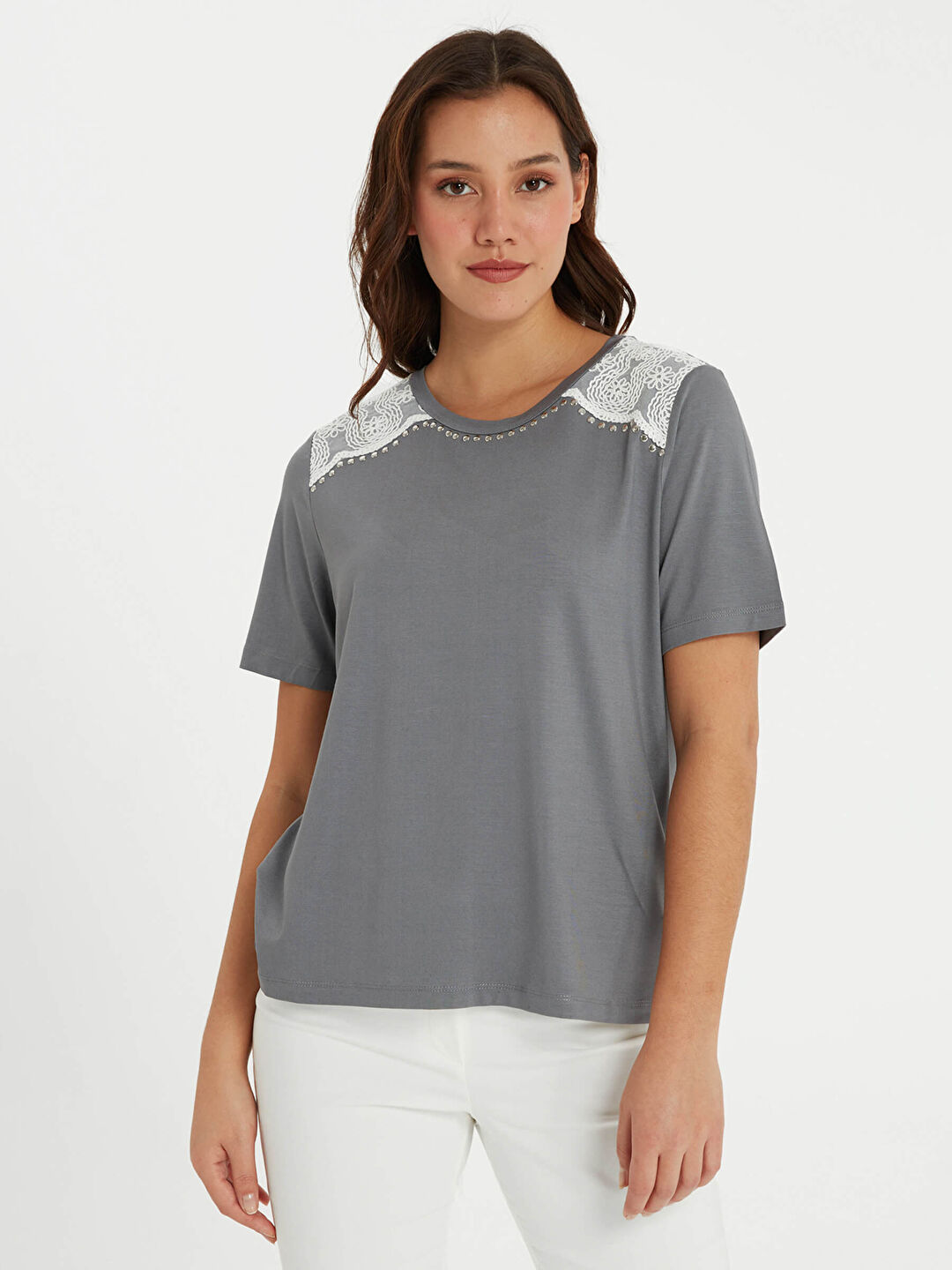 Dantel Ve Trok Detaylı Yuvrlak Yaka T-Shirt 66614