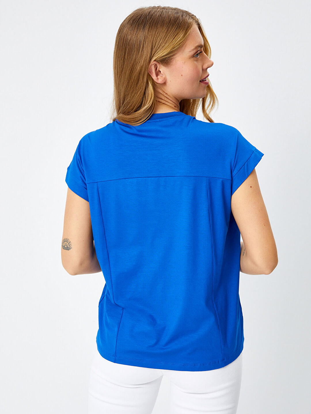 U Yaka Kısa Kollu T-Shirt 68021