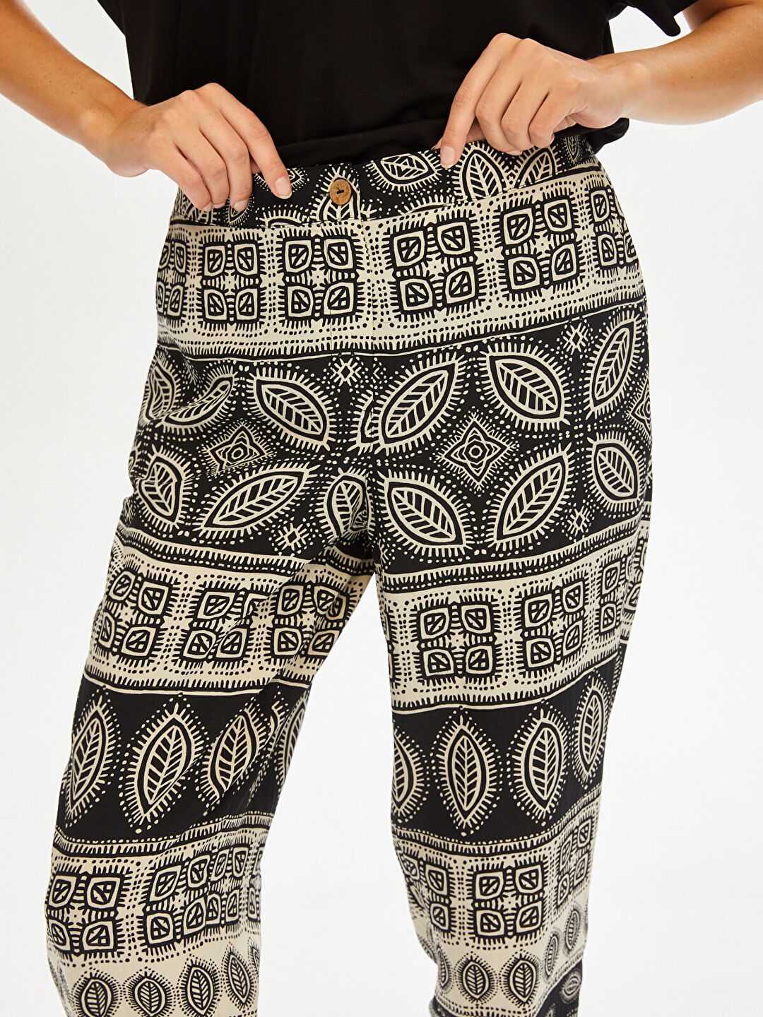 Resort Hitit Desen Comfort Fit Pantolon 68806