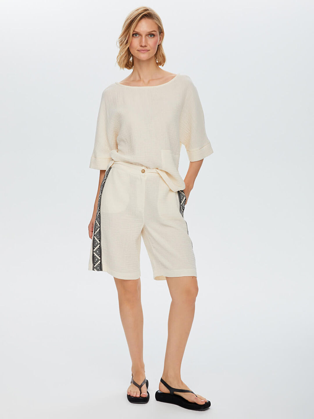 Shorts - 68809