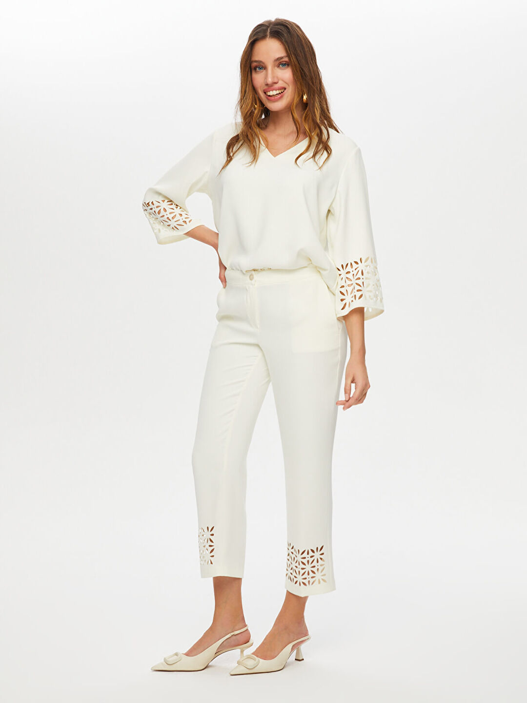 Paçası Delik İşli Slim Fit Pantolon S25PNT035