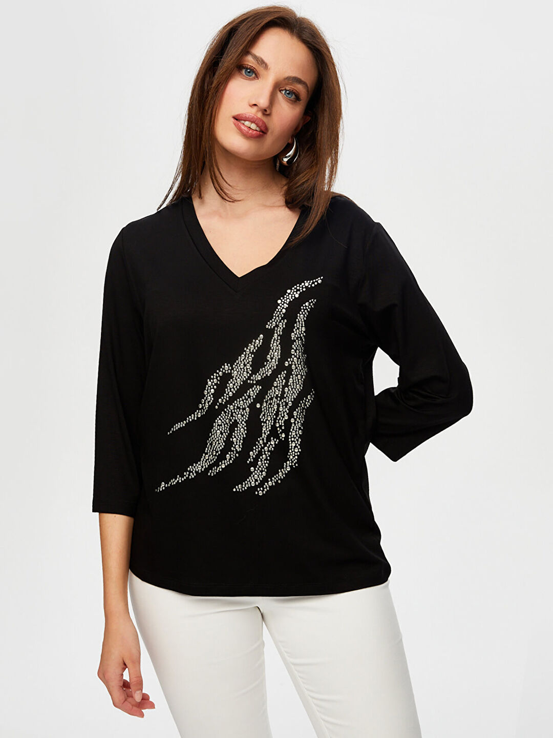 Önü Trok Taş Detaylı 3/4 Kol V Yaka T-Shirt S25TSH068
