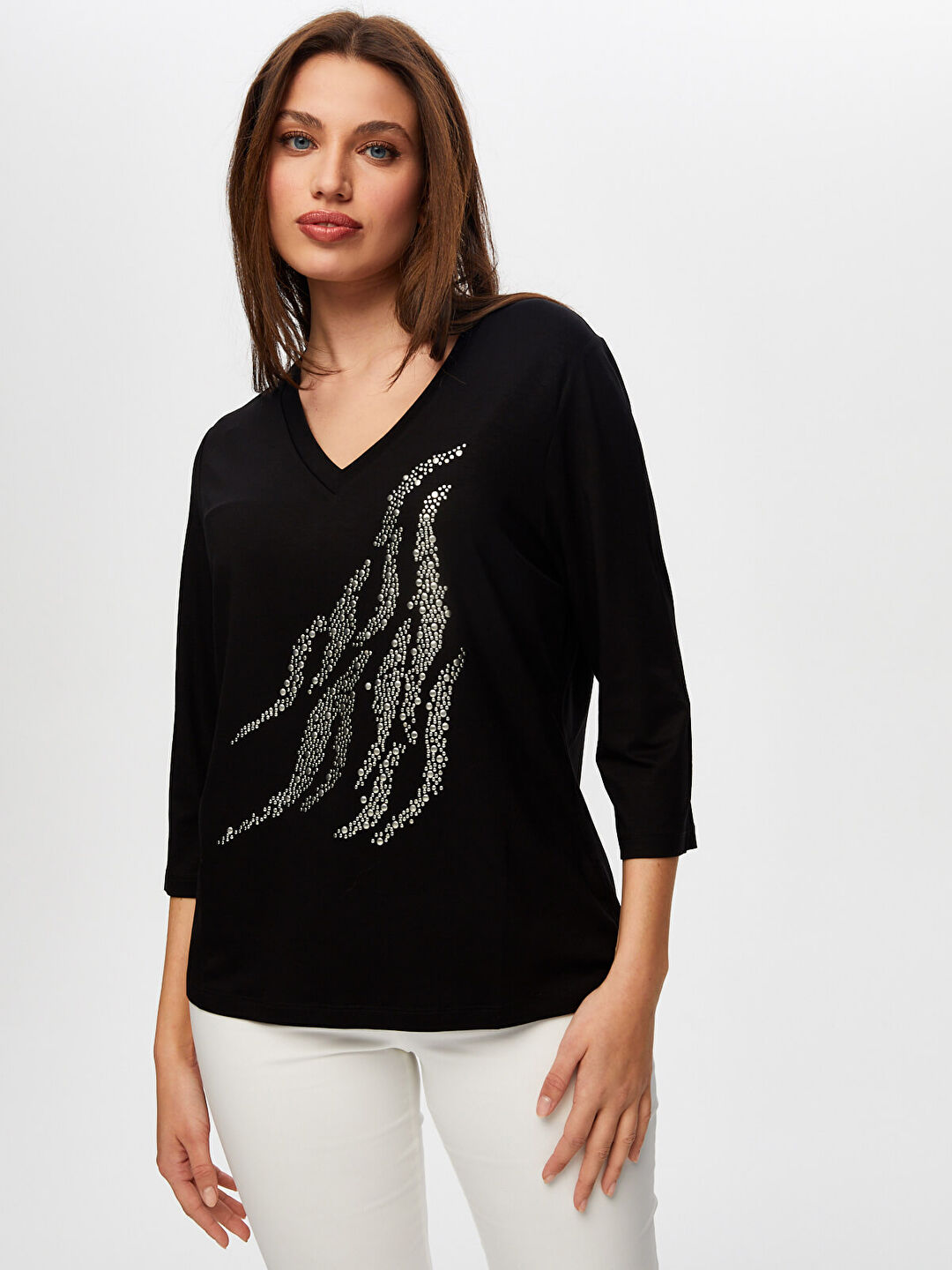 Önü Trok Taş Detaylı 3/4 Kol V Yaka T-Shirt S25TSH068
