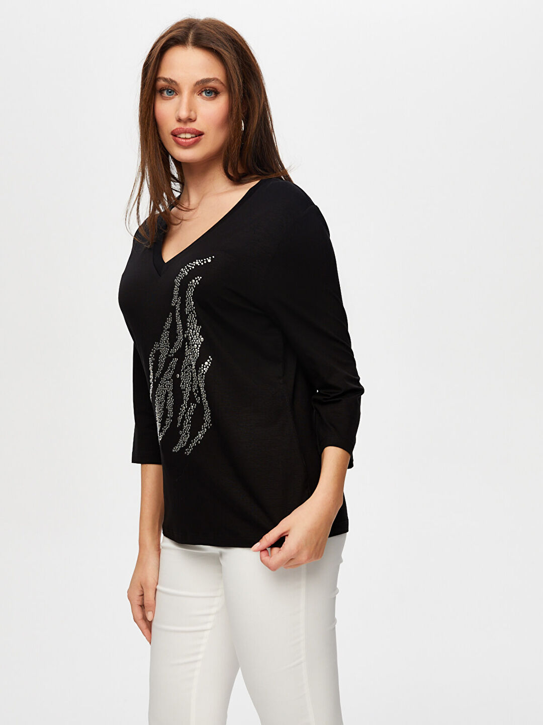Önü Trok Taş Detaylı 3/4 Kol V Yaka T-Shirt S25TSH068